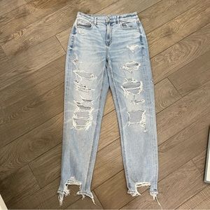 American Eagle Mom Jean